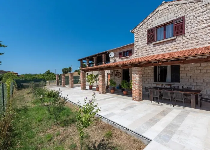 빌라 Caffe La Parenzana Višnjan