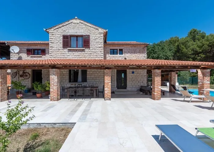 Caffe La Parenzana 빌라 Višnjan