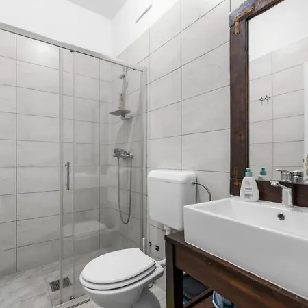 Caffe La Parenzana * Višnjan