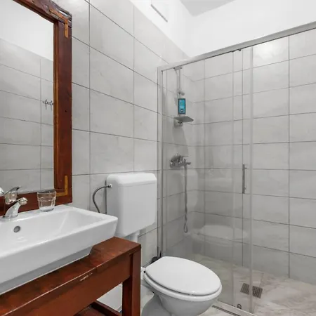 Caffe La Parenzana Villa Višnjan